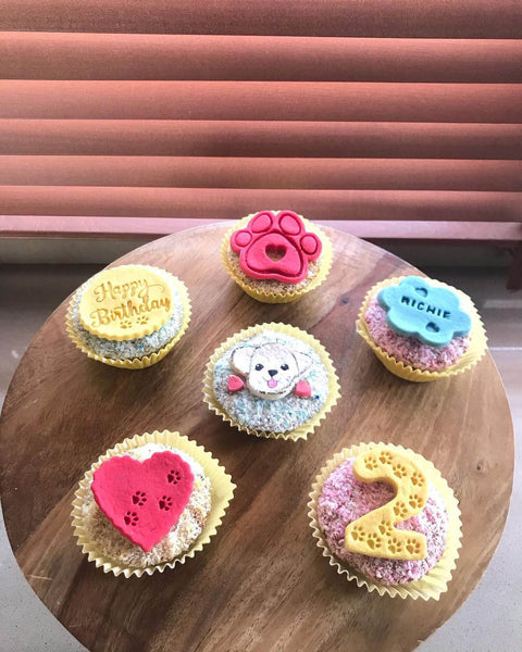 Delightful 6 (6 cupcakes)