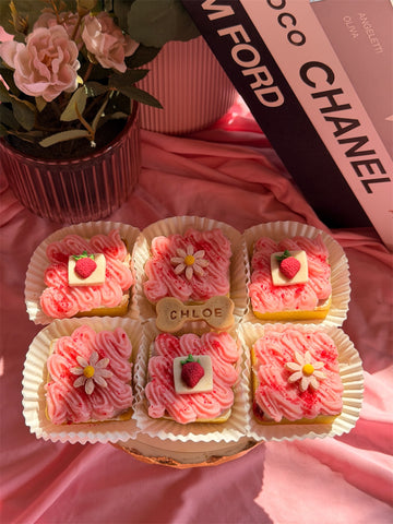 Strawberry Brownies 6 pcs